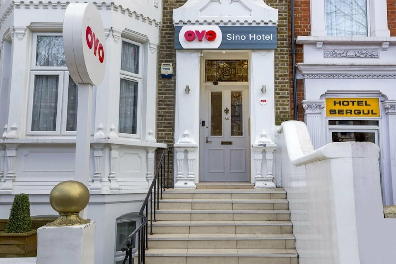 Фото Oyo Sino Hotel