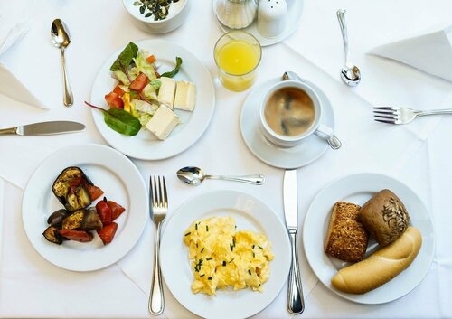 Гостиница Hotel Anglický Dvůr в Карловых Варах