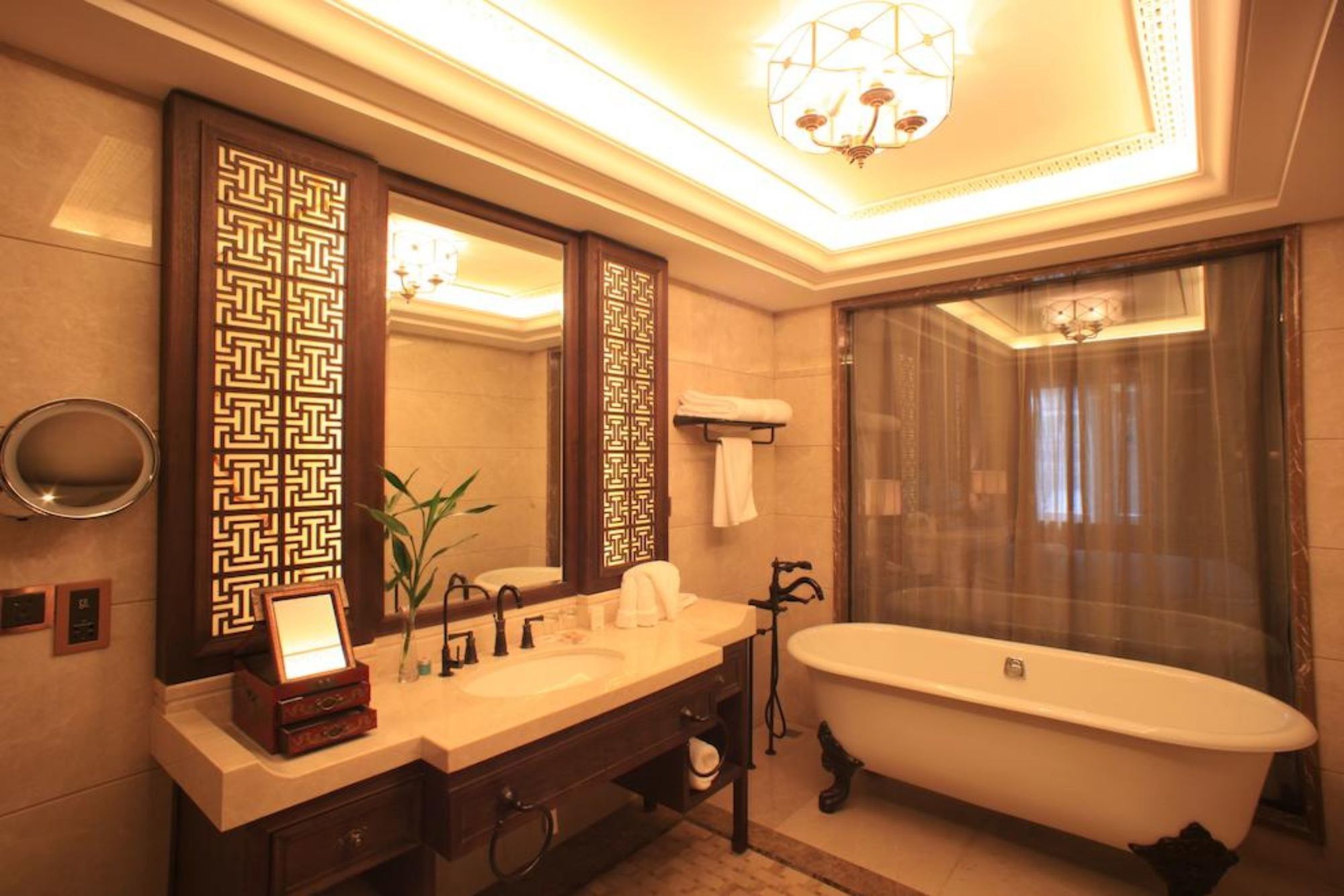 Фото Dockside Boutique Hotel