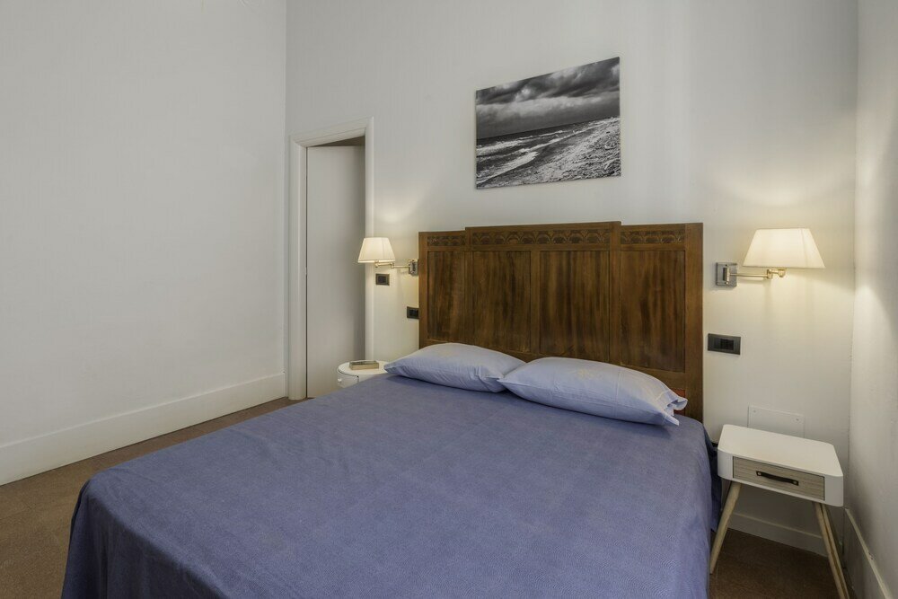 Фото The Gargoyles