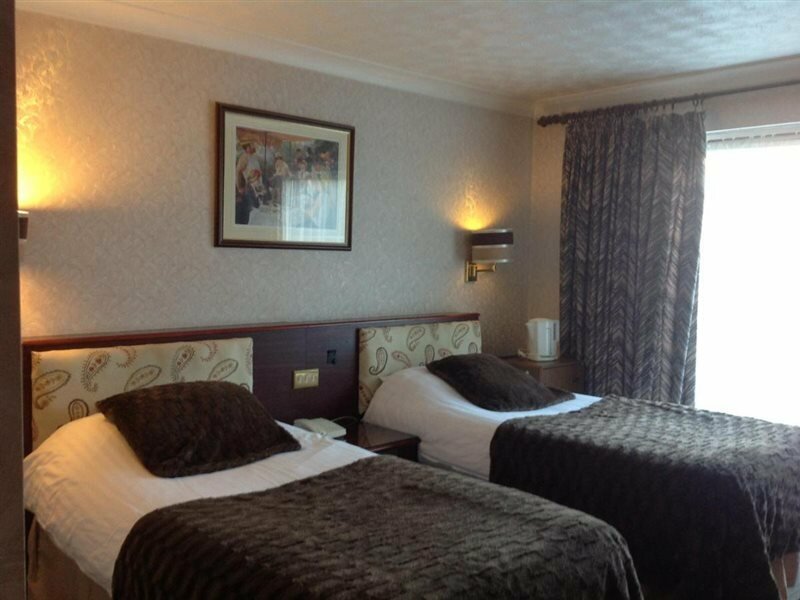 Фото Balmoral Lodge Hotel