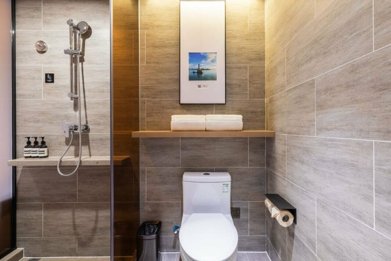 Фото Atour Hotel Swimming Beach Qinglv Road Zhuhai