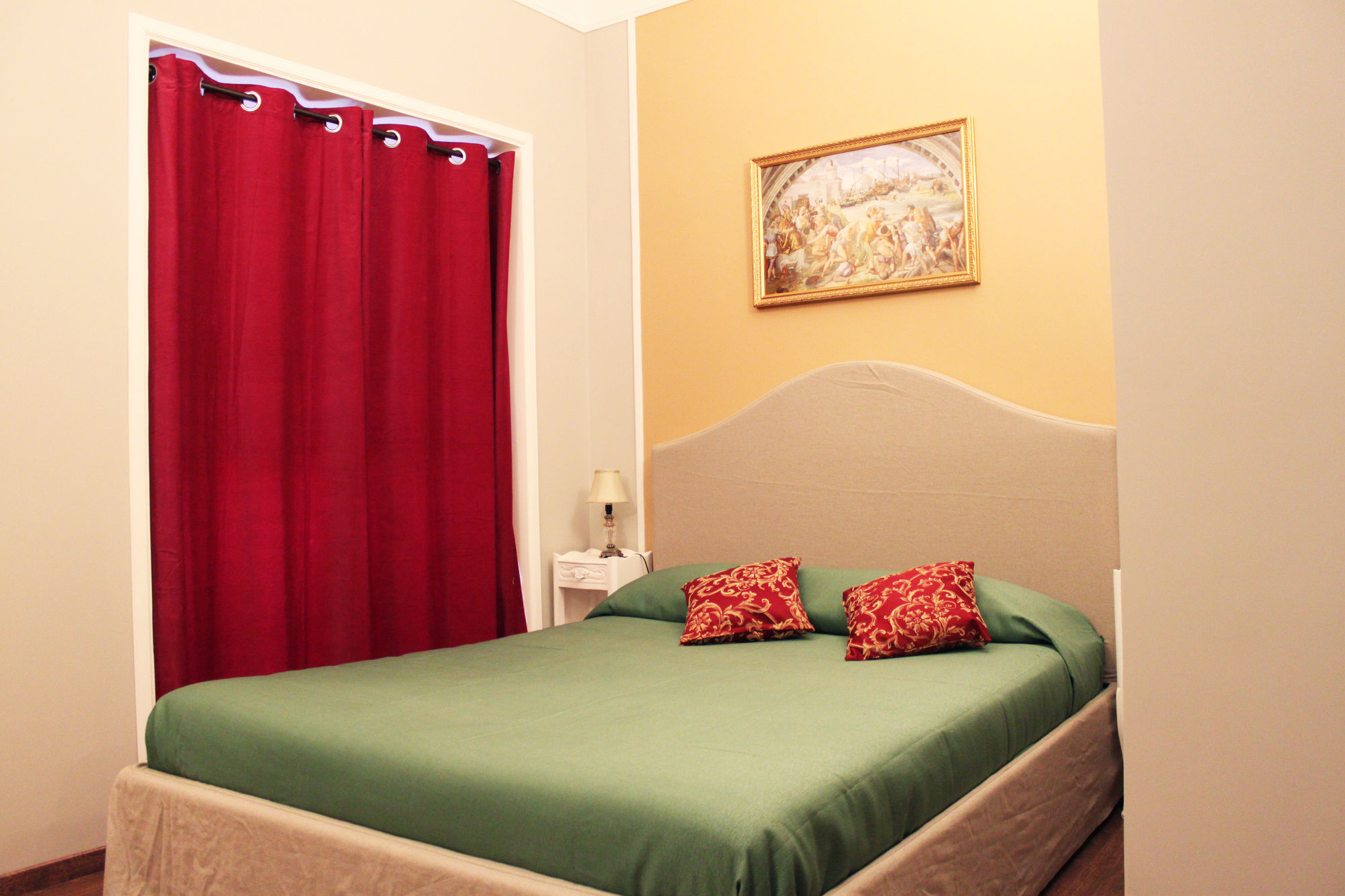 Фото Raphael Rooms