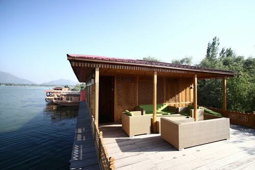 Внешний вид отеля Mascot Houseboats в Сринагаре, фото 4