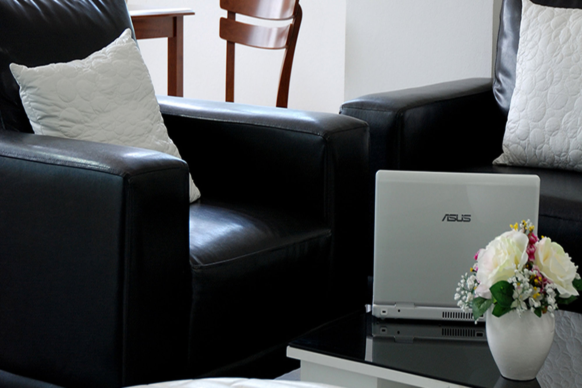 Фото Baan Ton Mai Apartment