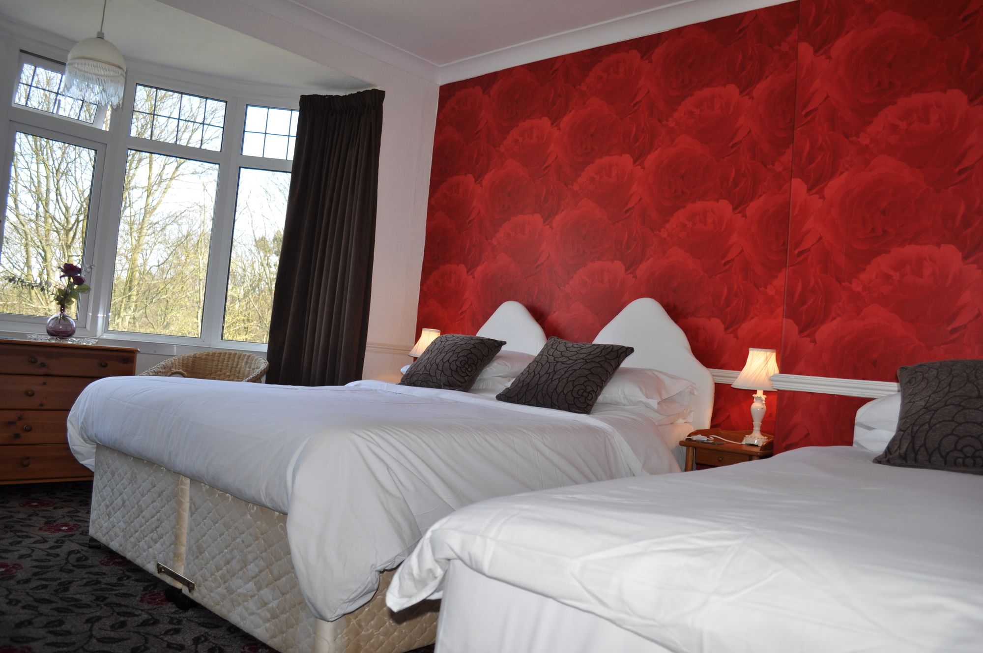 Фото The Russell