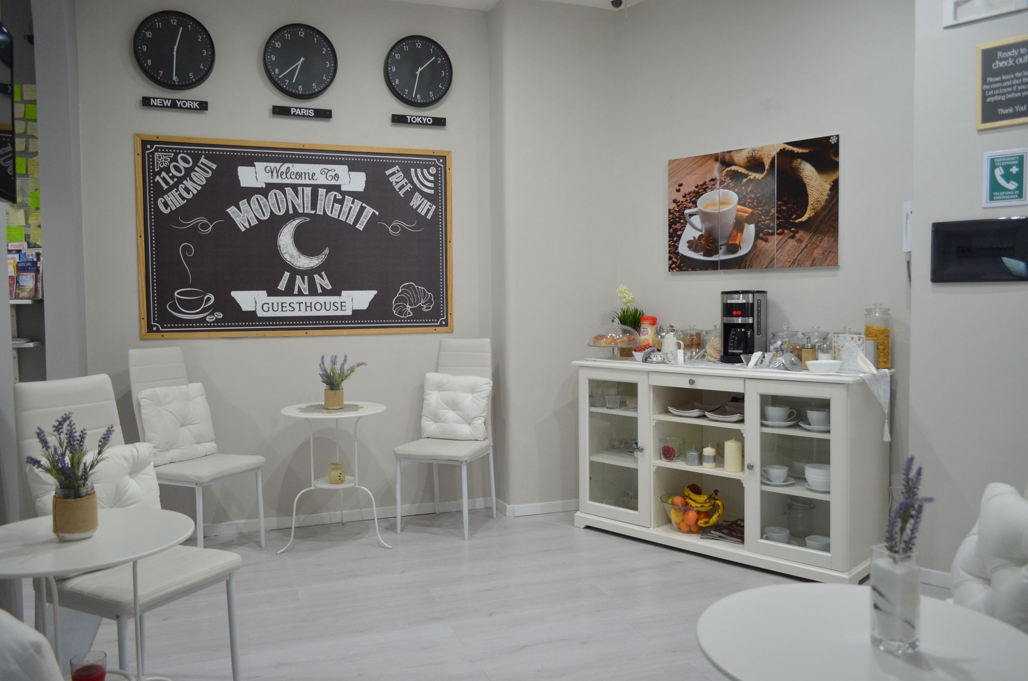 Фото Moonlight Inn Guest House