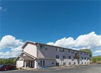 Фото Super 8 by Wyndham Raton