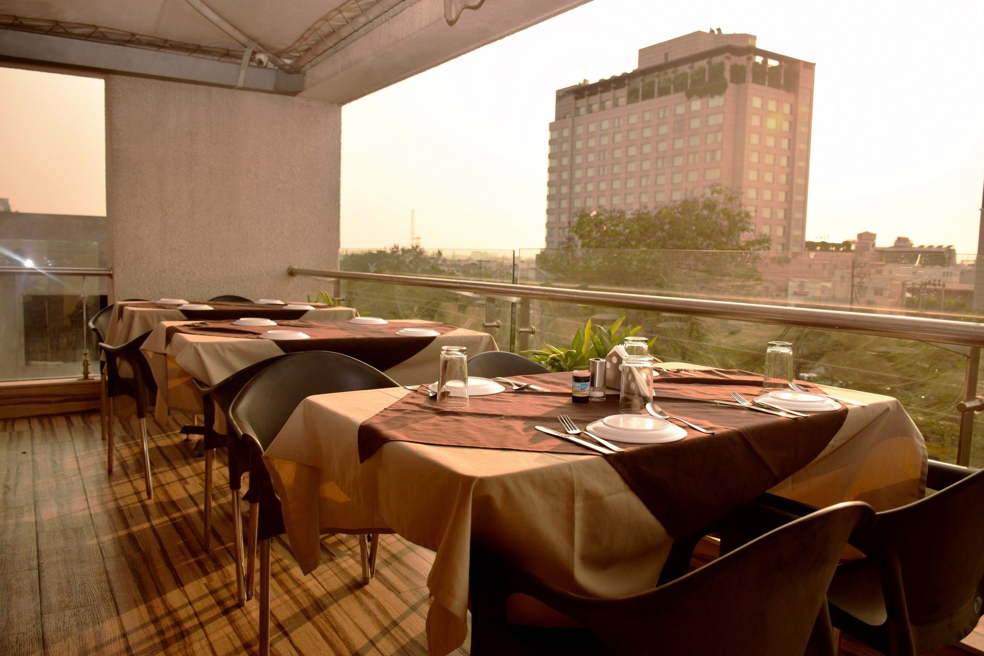 Фото Fabhotel Prime Avenue