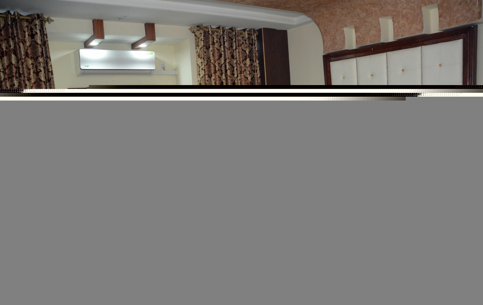 Фото Hotel Redison Blue Area