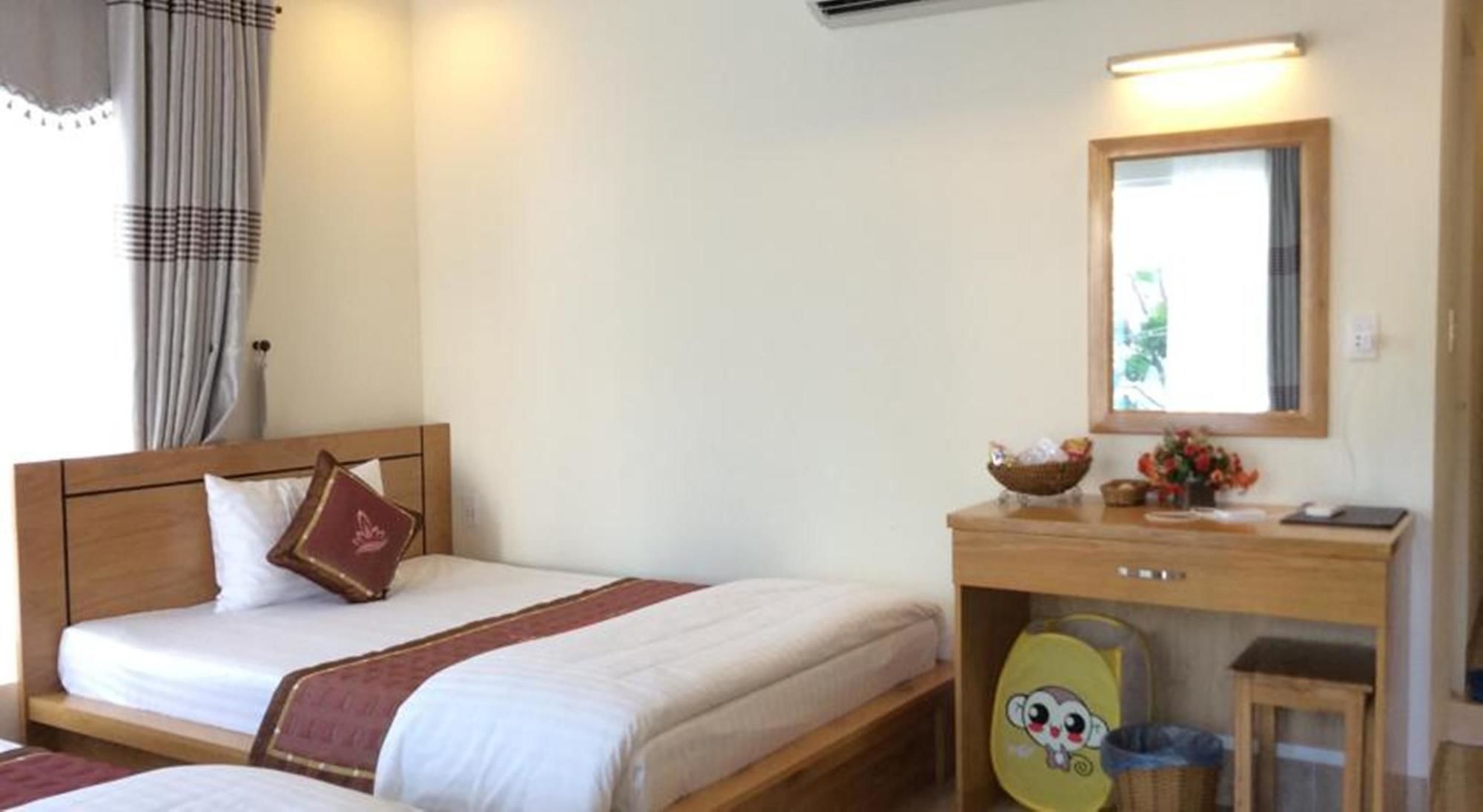 Фото My Phuoc Hotel