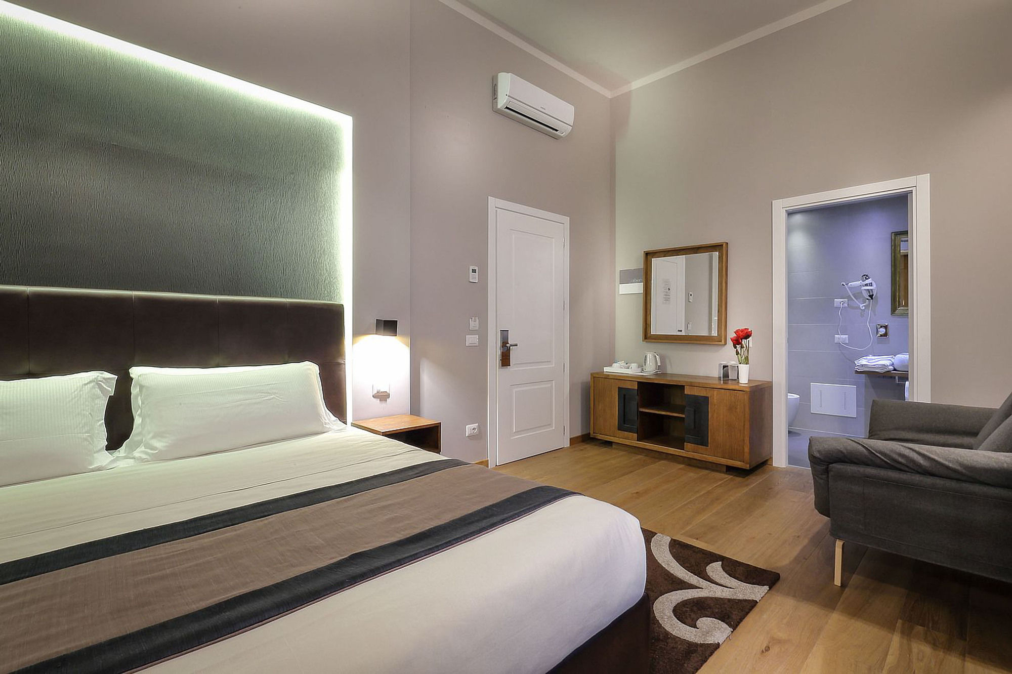 Фото Antico Centro Suites