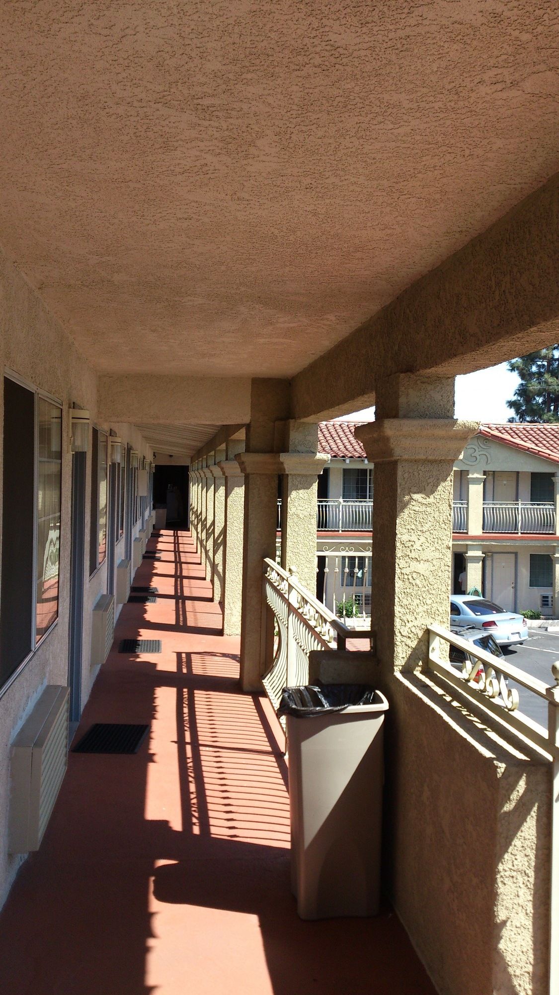 Фото Santa Ana Travel Inn