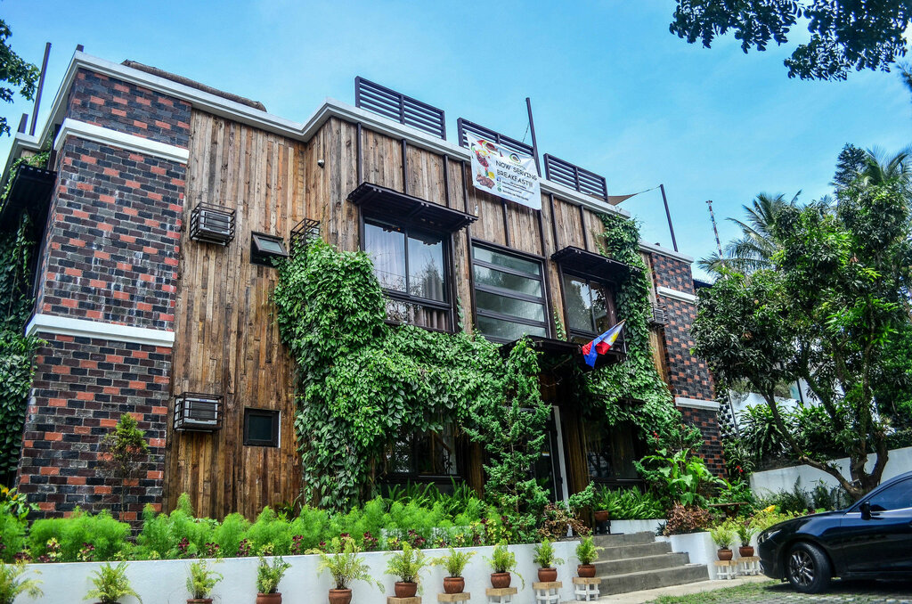 Hotel Cabins by Eco Hotel Tagaytay, Tagaytay, photo