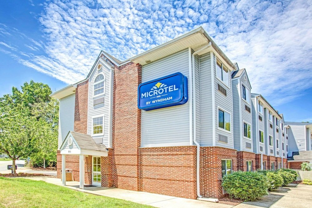 Фото Microtel Inn by Wyndham Newport News Airport