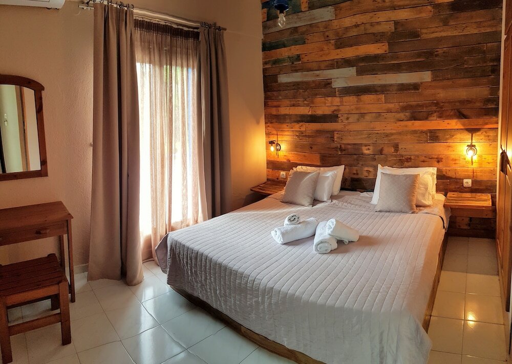 Фото Anemos Hotel