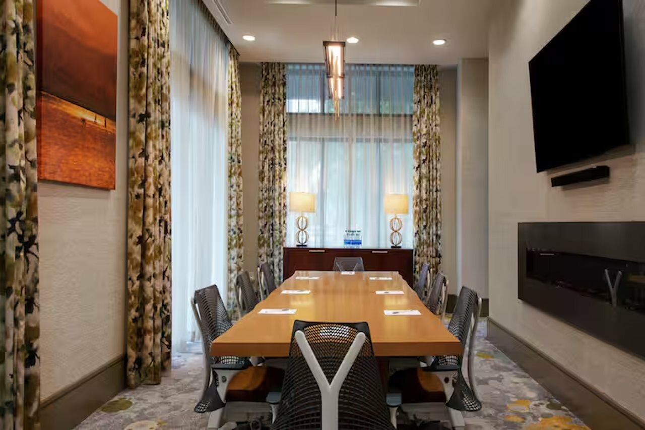 Фото Hilton Garden Inn Mobile Downtown