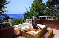 Фото Nautical Hotel