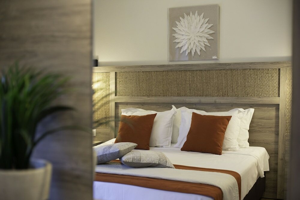 Фото Avaton Suites & Villa Philian Collection