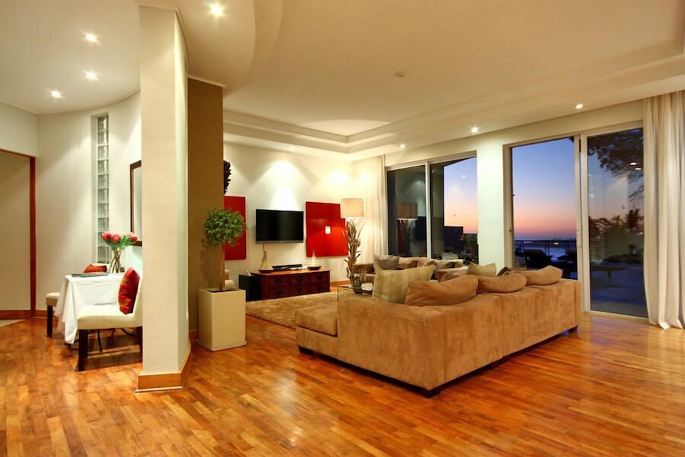 Фото Balfour Place