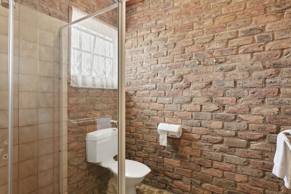 Фото The Settlement Historic Hotel