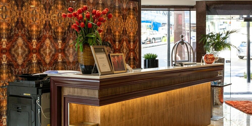 Фото Vr Queen Street - Hotel & Suites