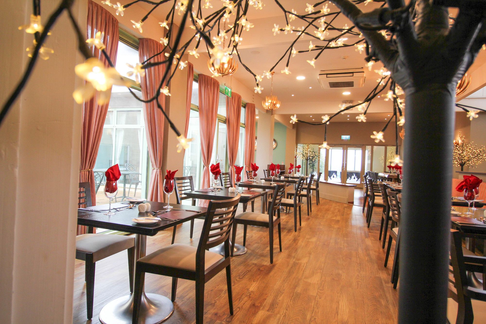 Фото Swindon Blunsdon House Hotel, Bw Premier Collection