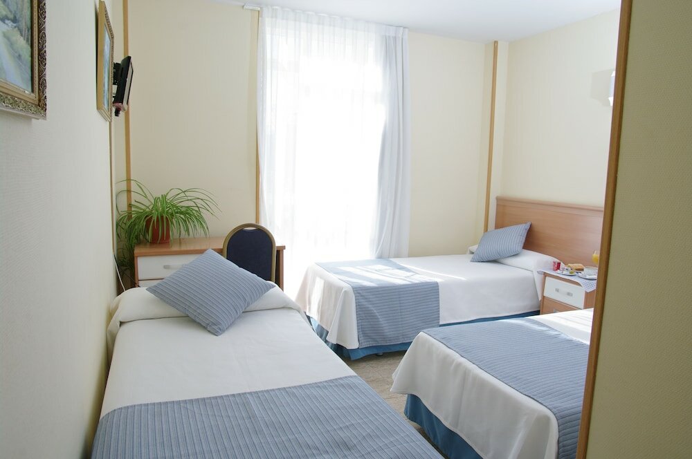 Фото Hotel Barajas Plaza