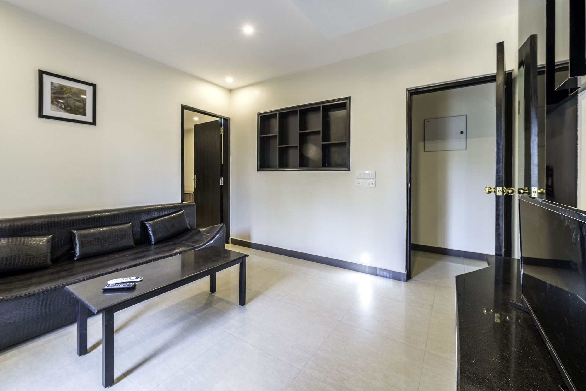 Фото Treebo Trend Elan