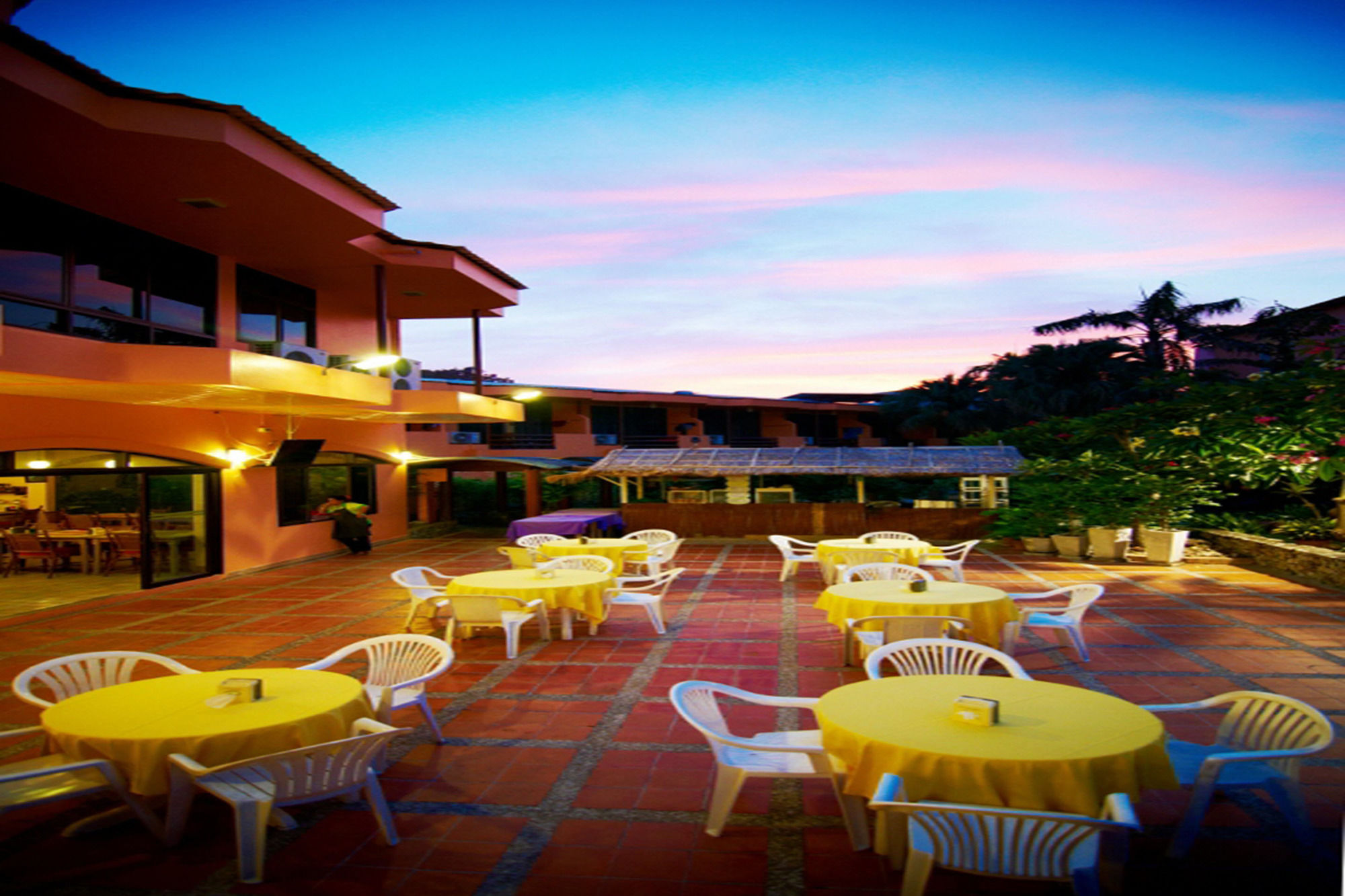 Фото Peace Resort Pattaya