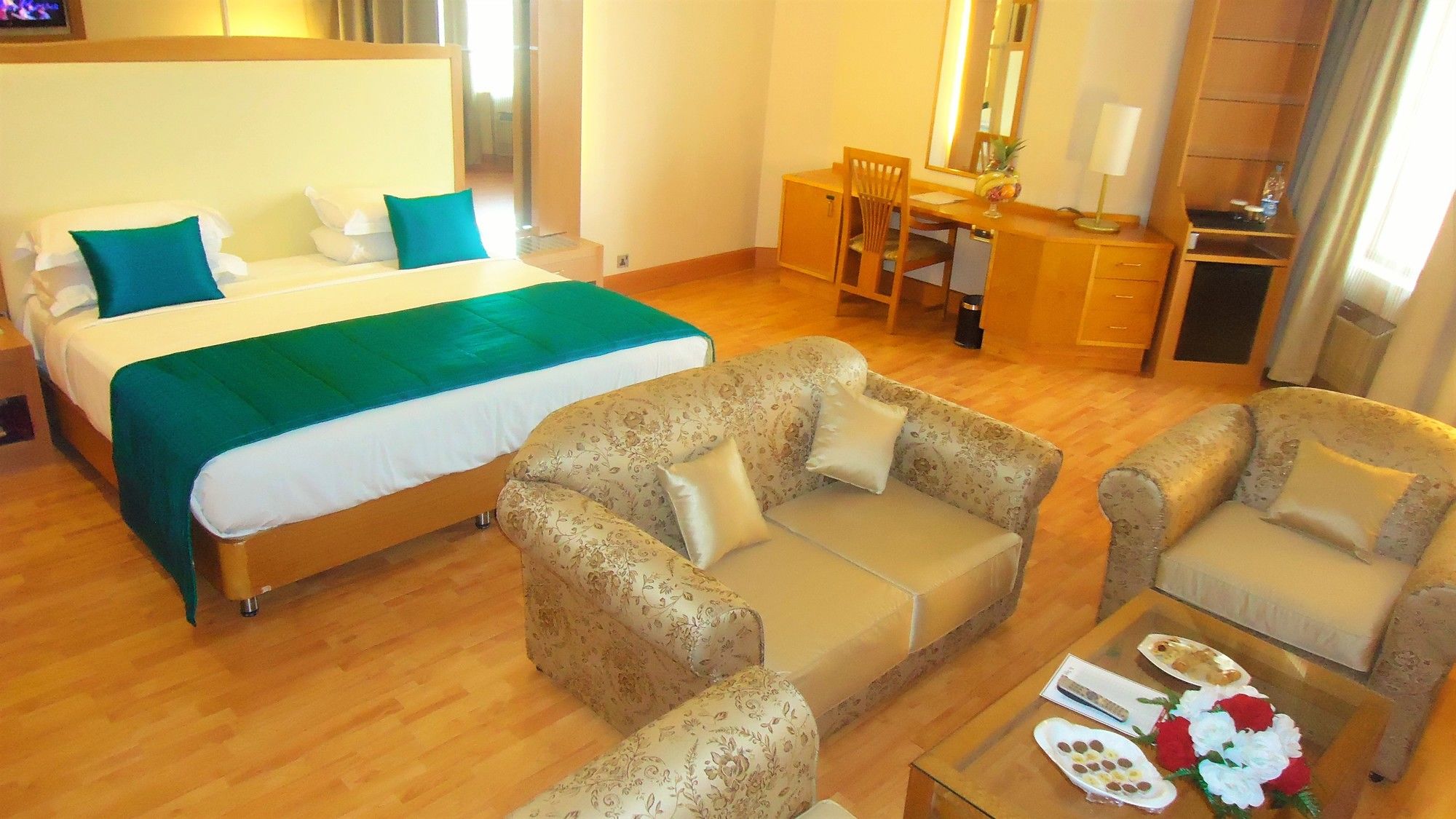 Фото Jeddah Grand Hotel