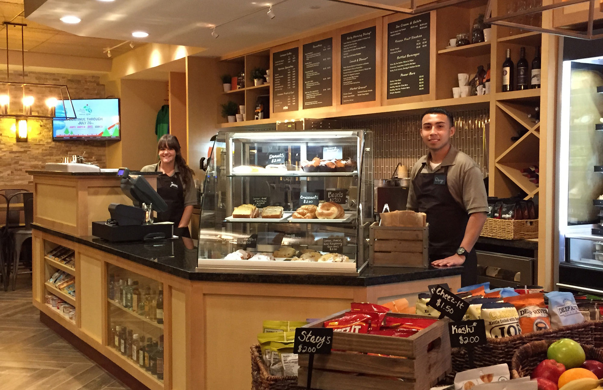 Фото Eaglewood Resort and SPA