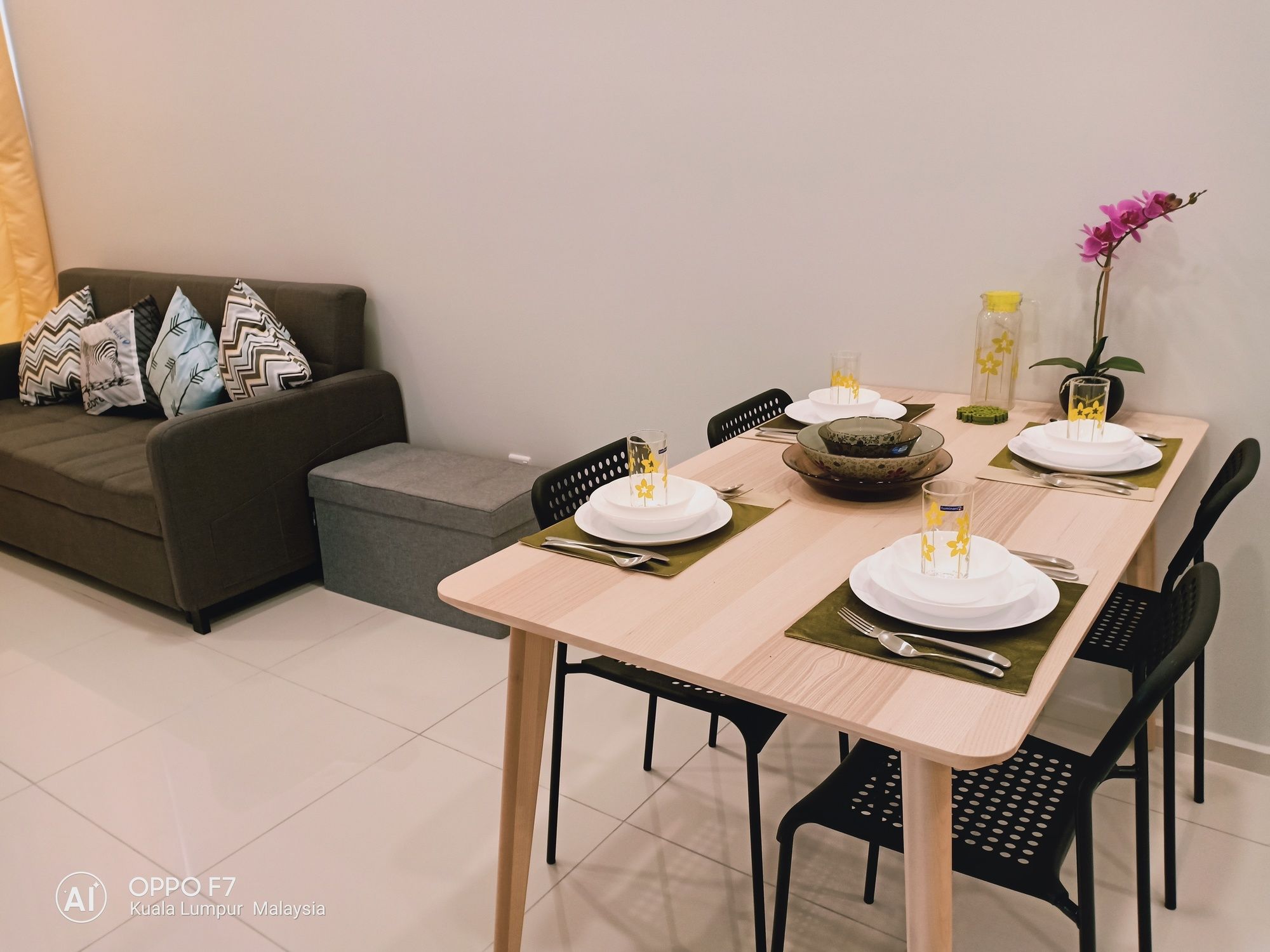 Фото Robertson Suites Z