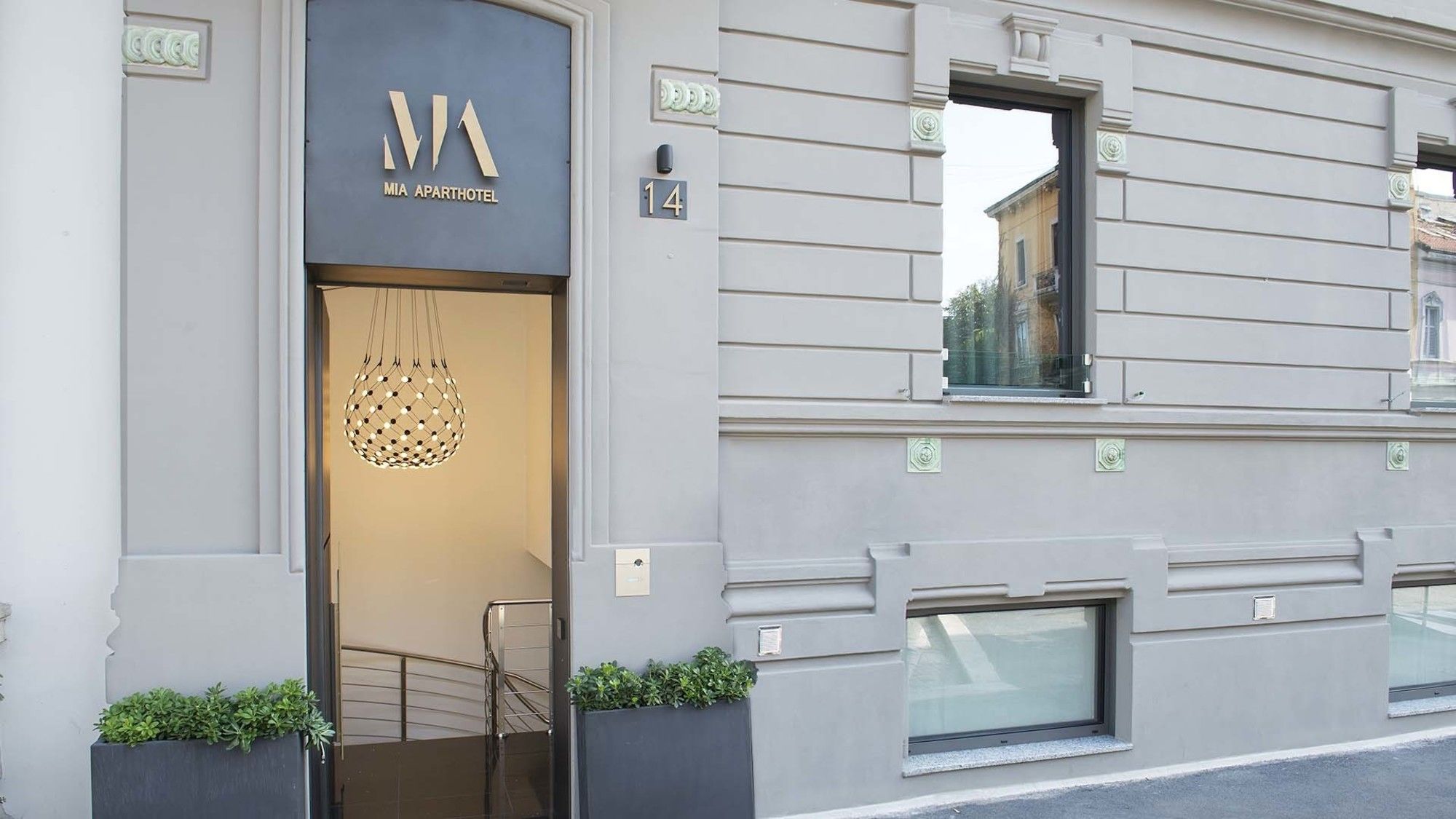 Фото Mia Aparthotel