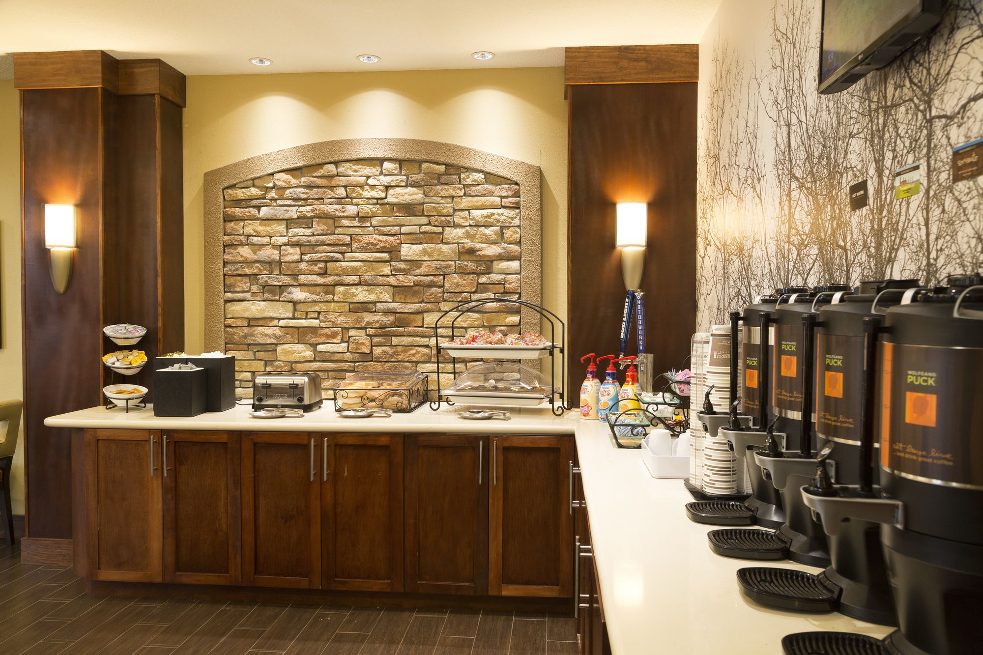 Фото Staybridge Suites Orlando at SeaWorld, an Ihg Hotel