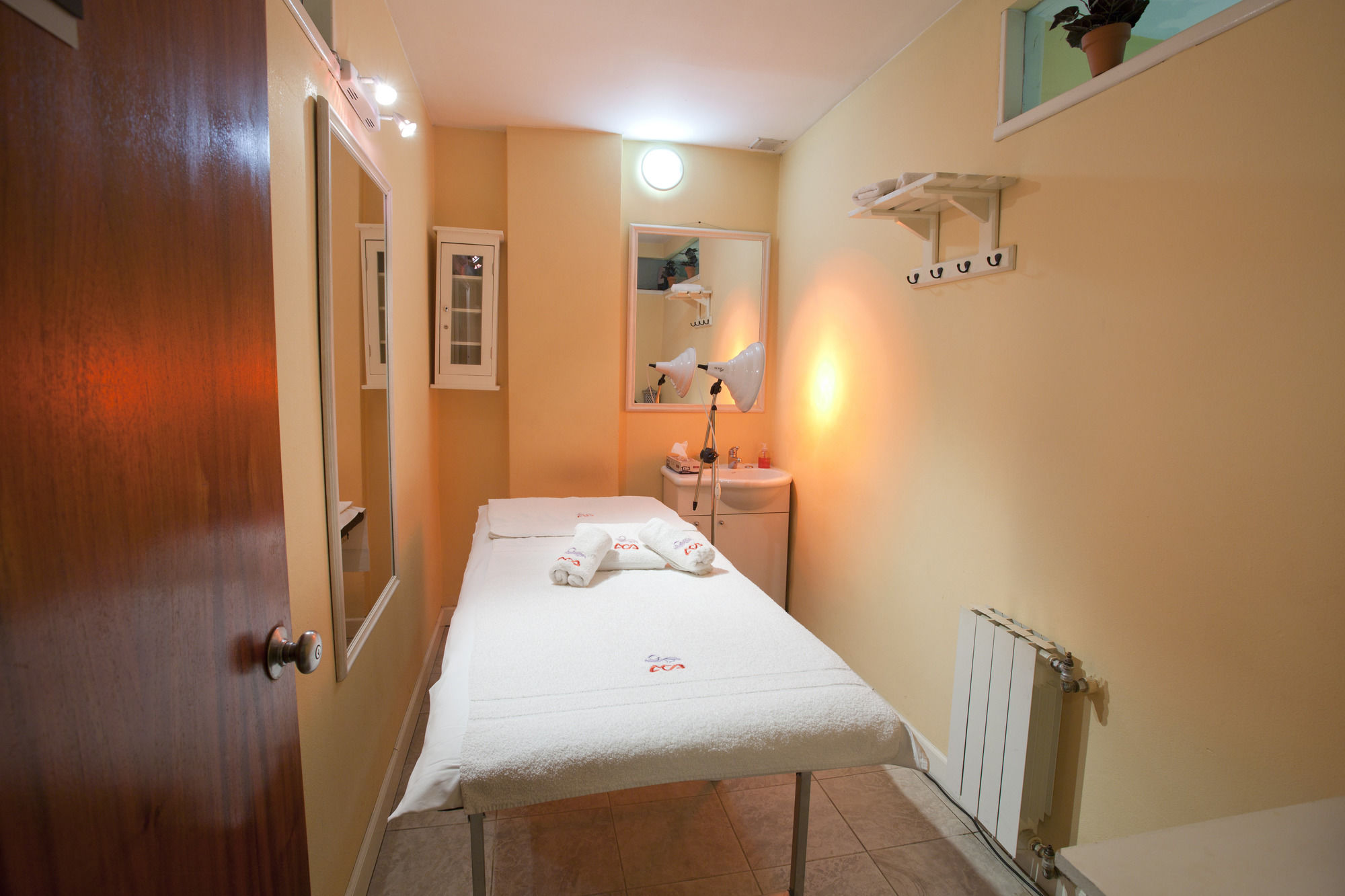 Фото Canal Beagle Hotel