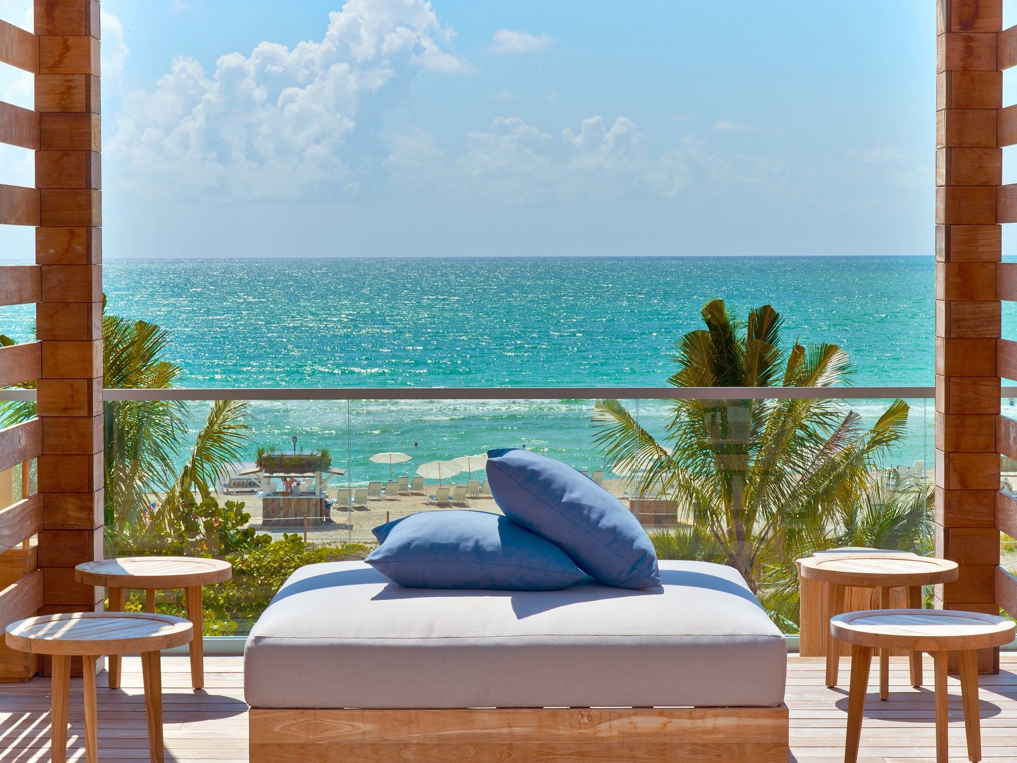 Фото The Retreat Collection at 1 Hotel & Homes South Beach
