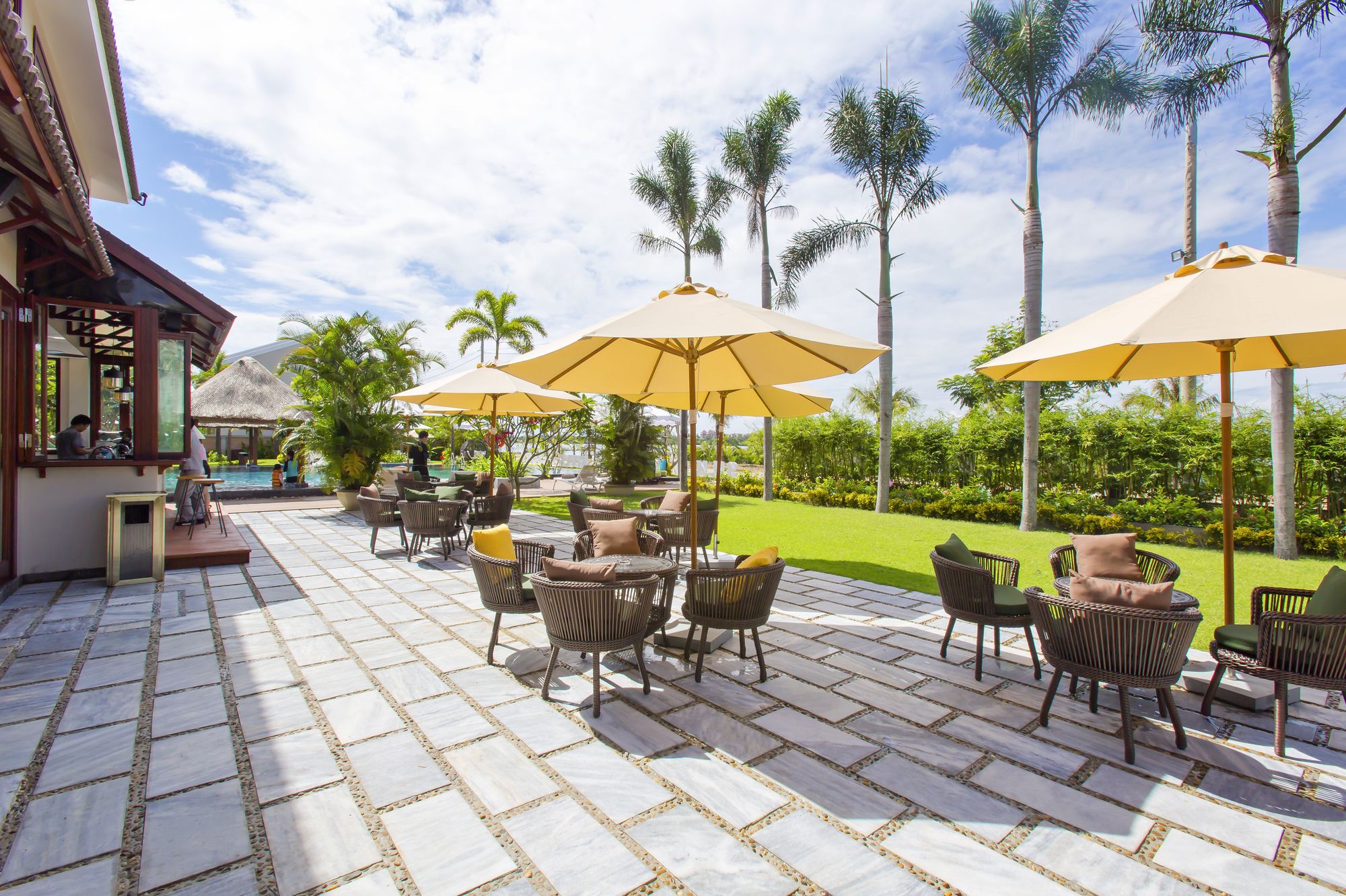 Фото Silk Sense Hoi An River Resort