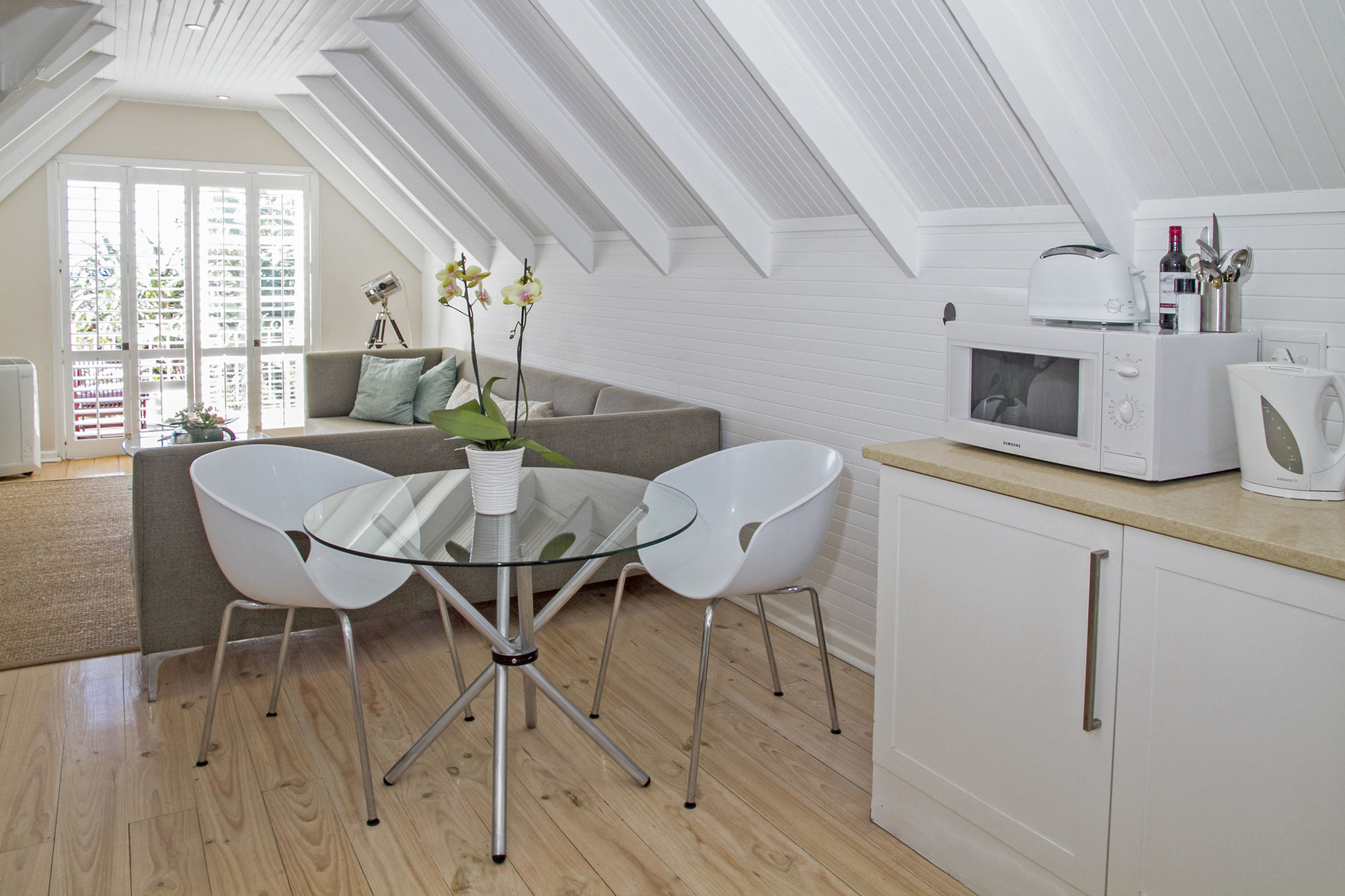 Фото Admiralty Beach House