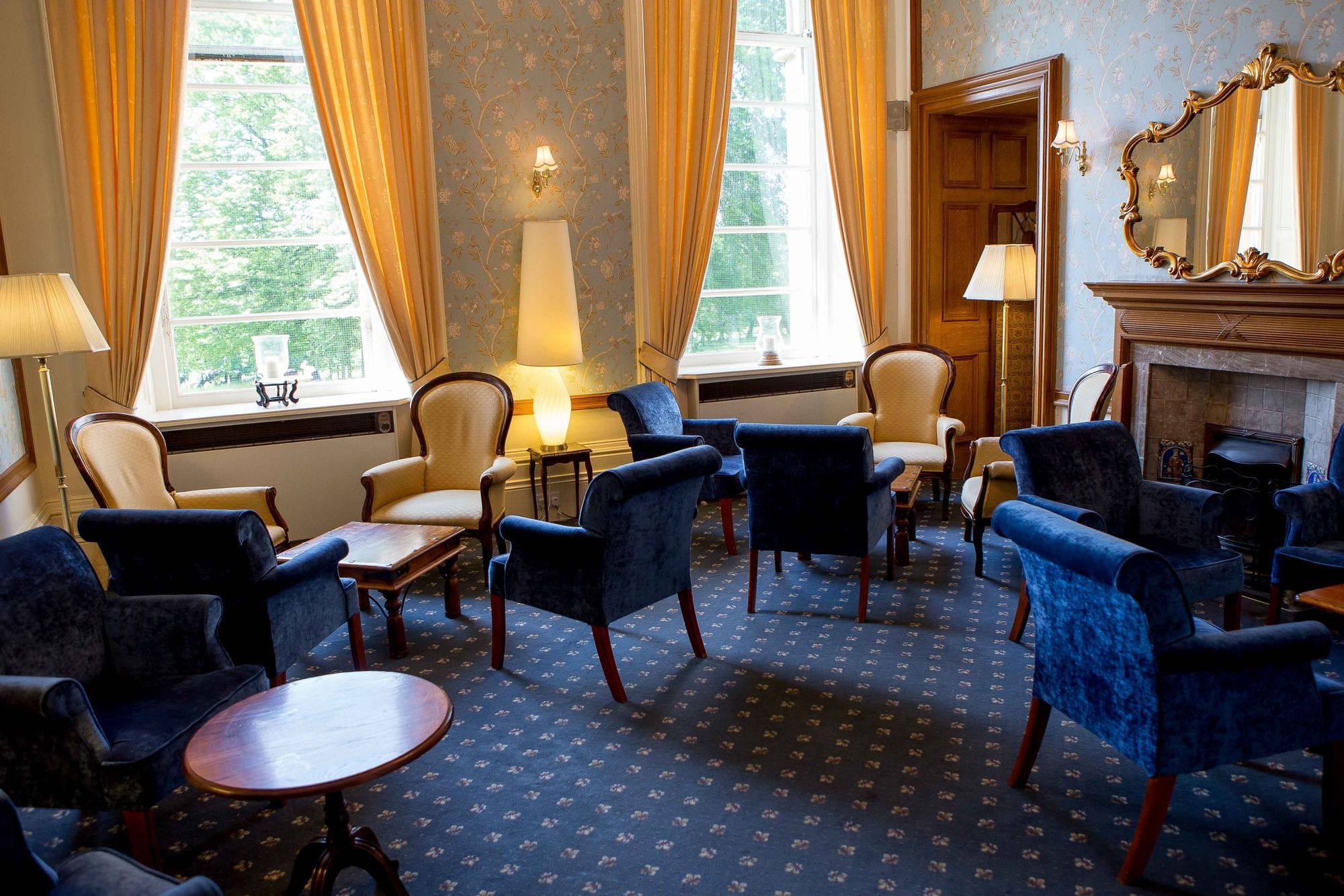 Фото Cornhill Castle Hotel