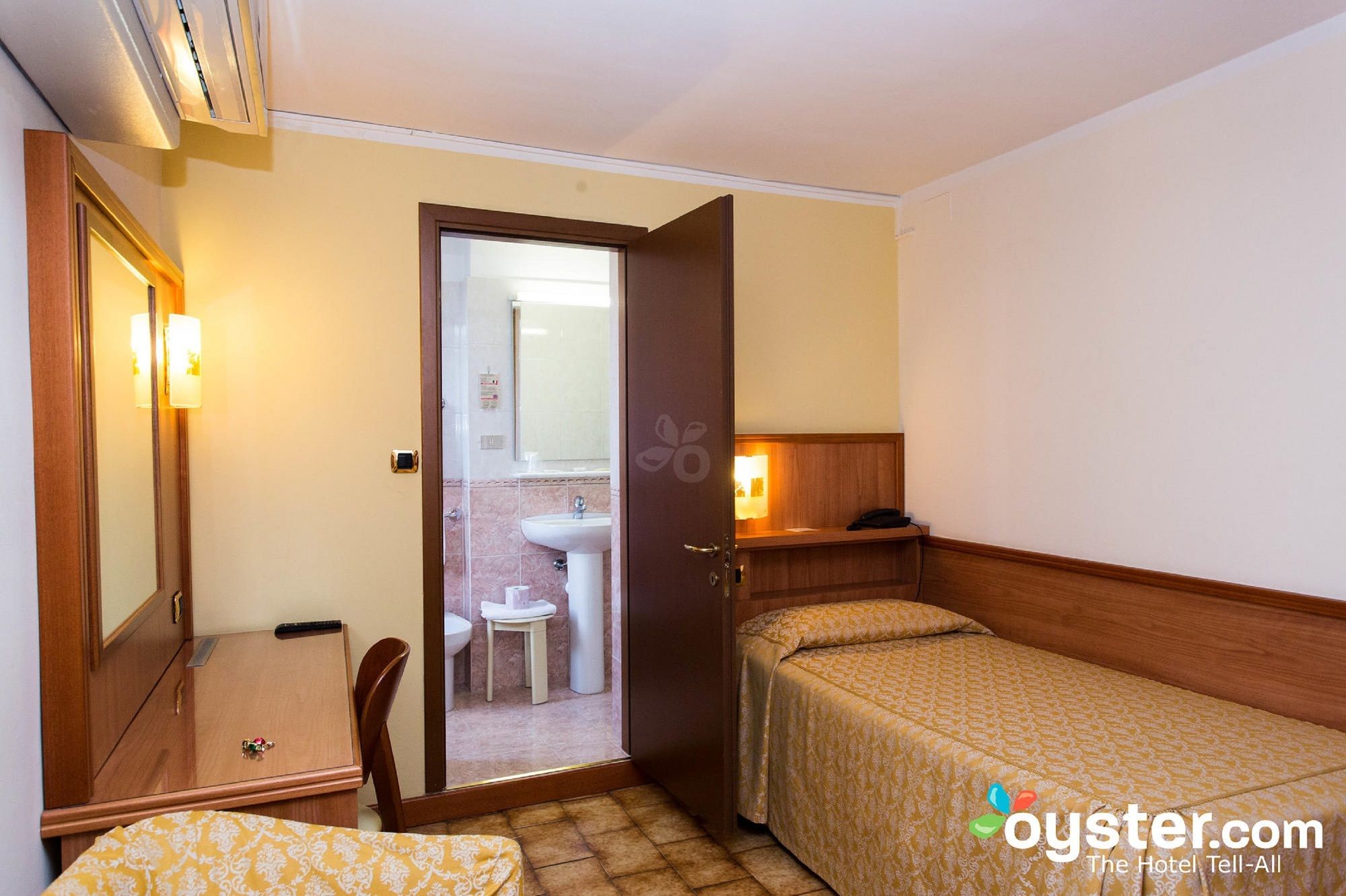 Фото Piccolo Hotel