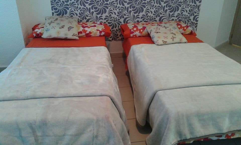 Фото Go Bcn Hostal Ideal Badal - Hostel