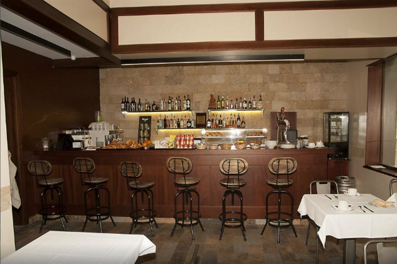 Фото Hotel de Francia y París