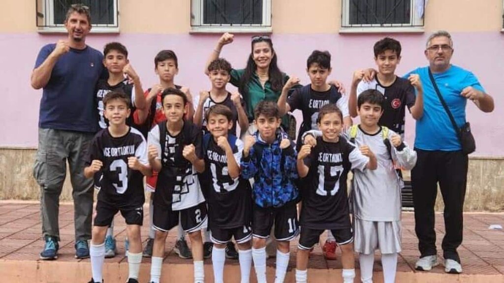 School Mehmet Suphi Egemen Middle School, Manisa, photo