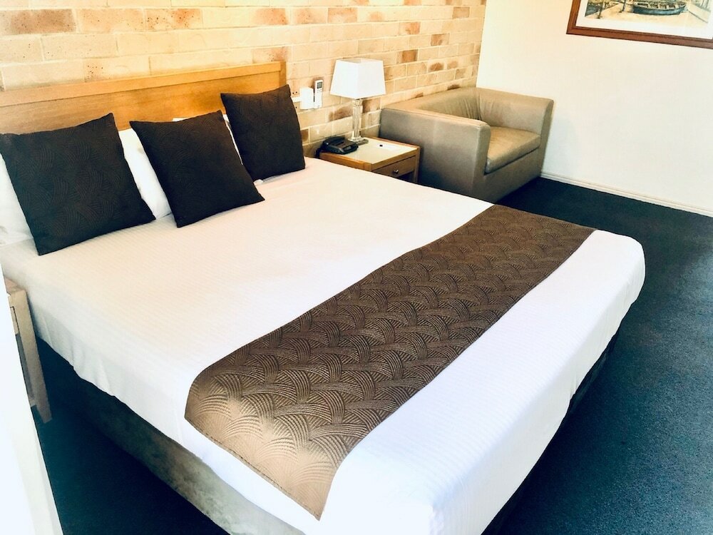 Фото Best Western Ambassador Motor Lodge