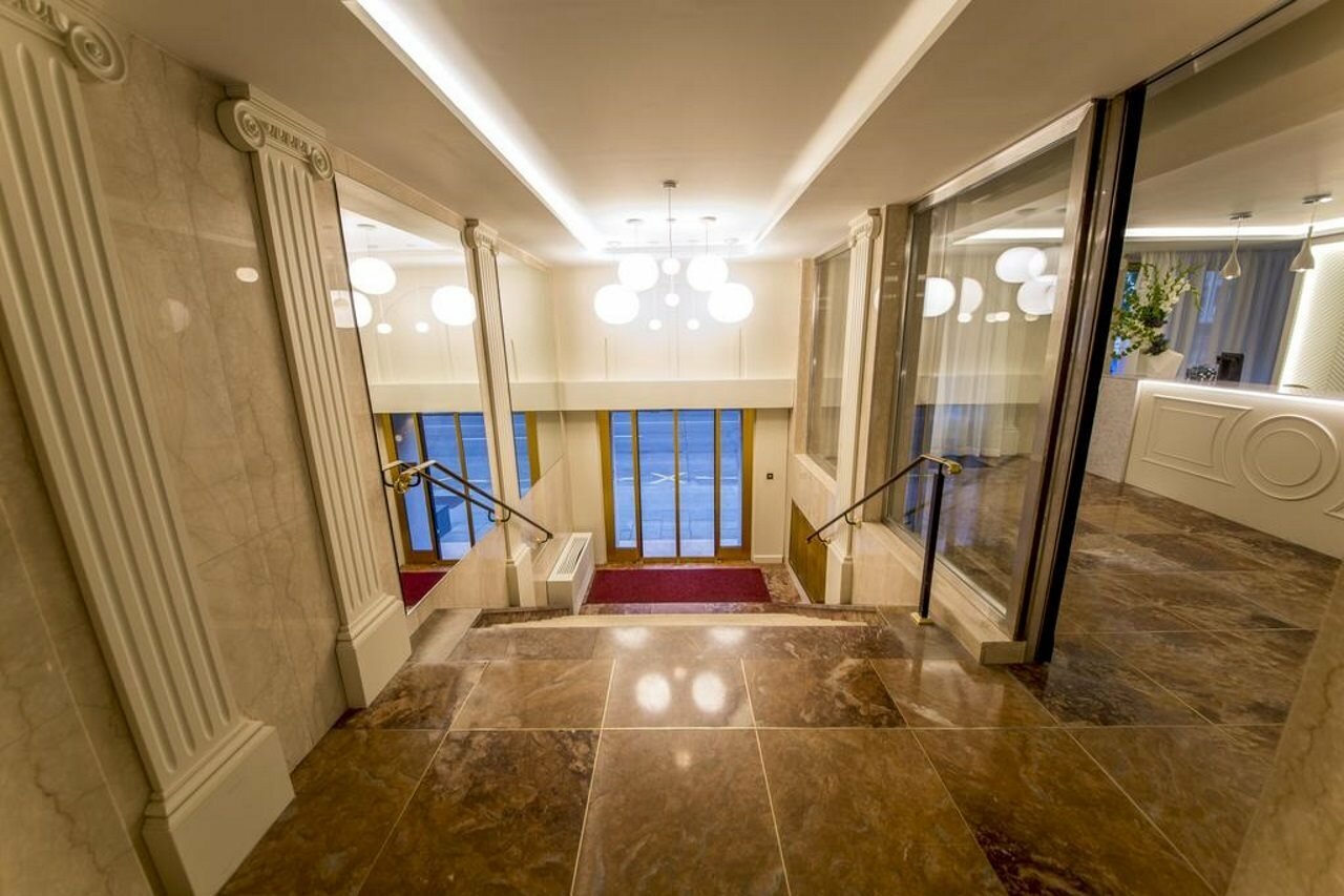 Фото Nh Geneva City