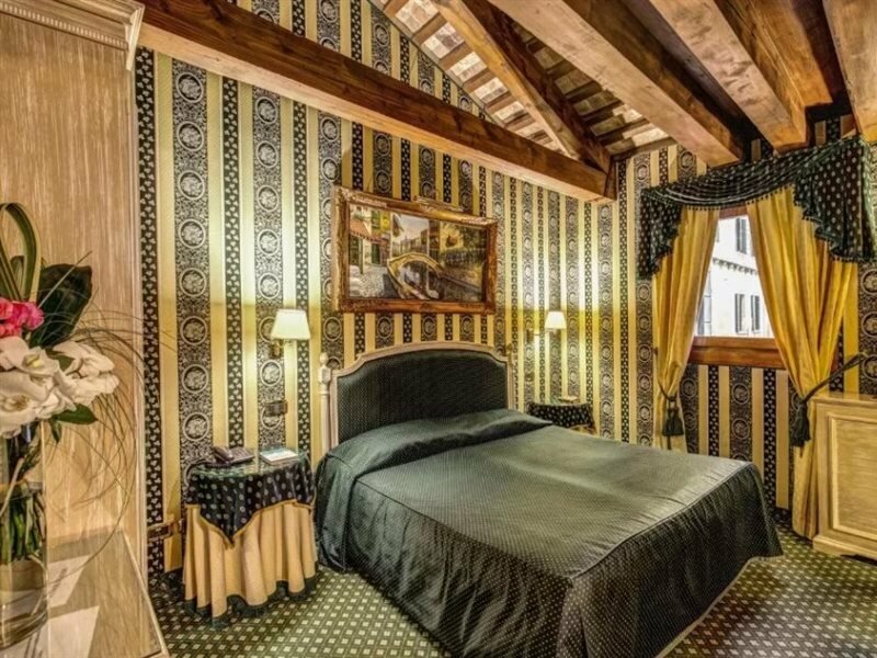 Фото Relais Piazza San Marco