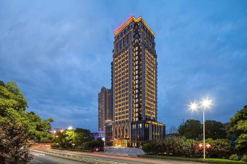 Гостиница Ramada Plaza Wuhan Huangpi в Ухане