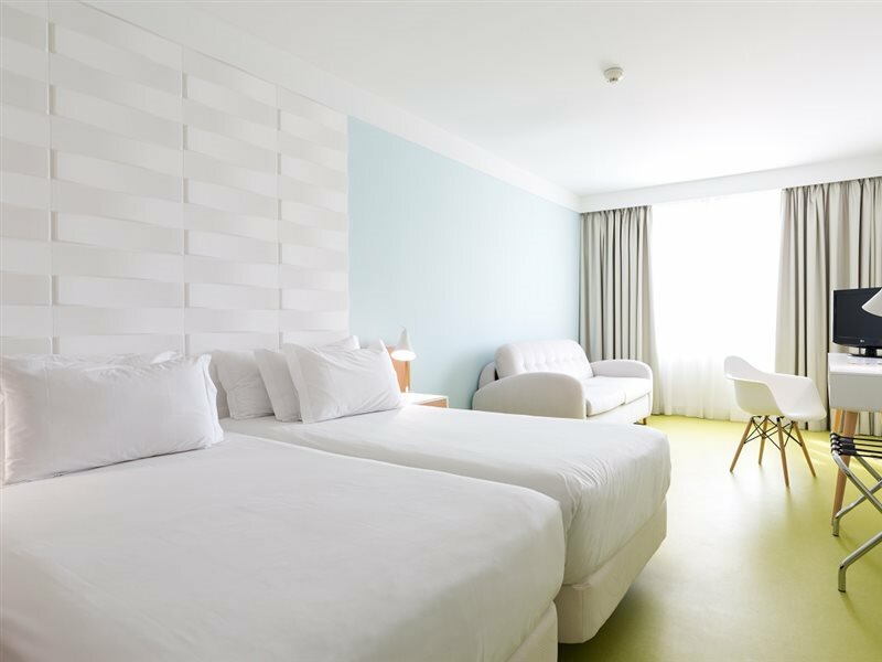 Фото Legendary Porto Hotel