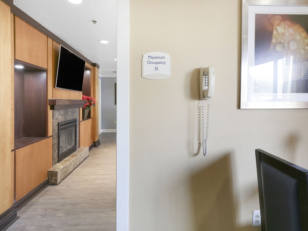 Фото Quality Inn & Suites